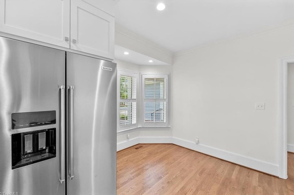 5 Sommerton Ct, Greensboro NC 27408-3847 exterior