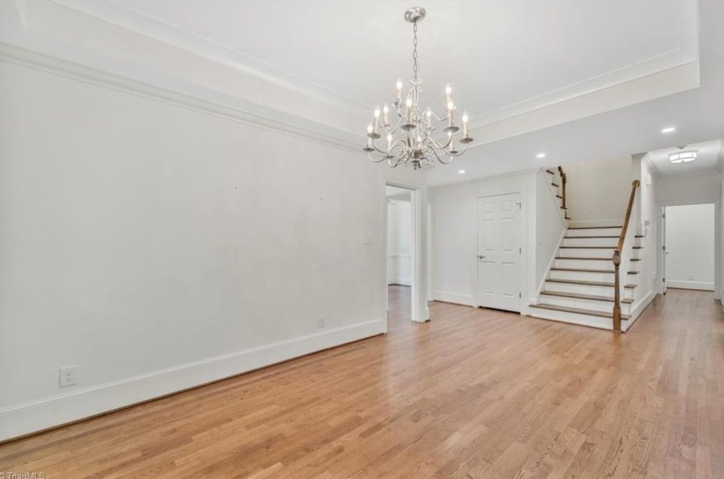 5 Sommerton Ct, Greensboro NC 27408-3847 exterior