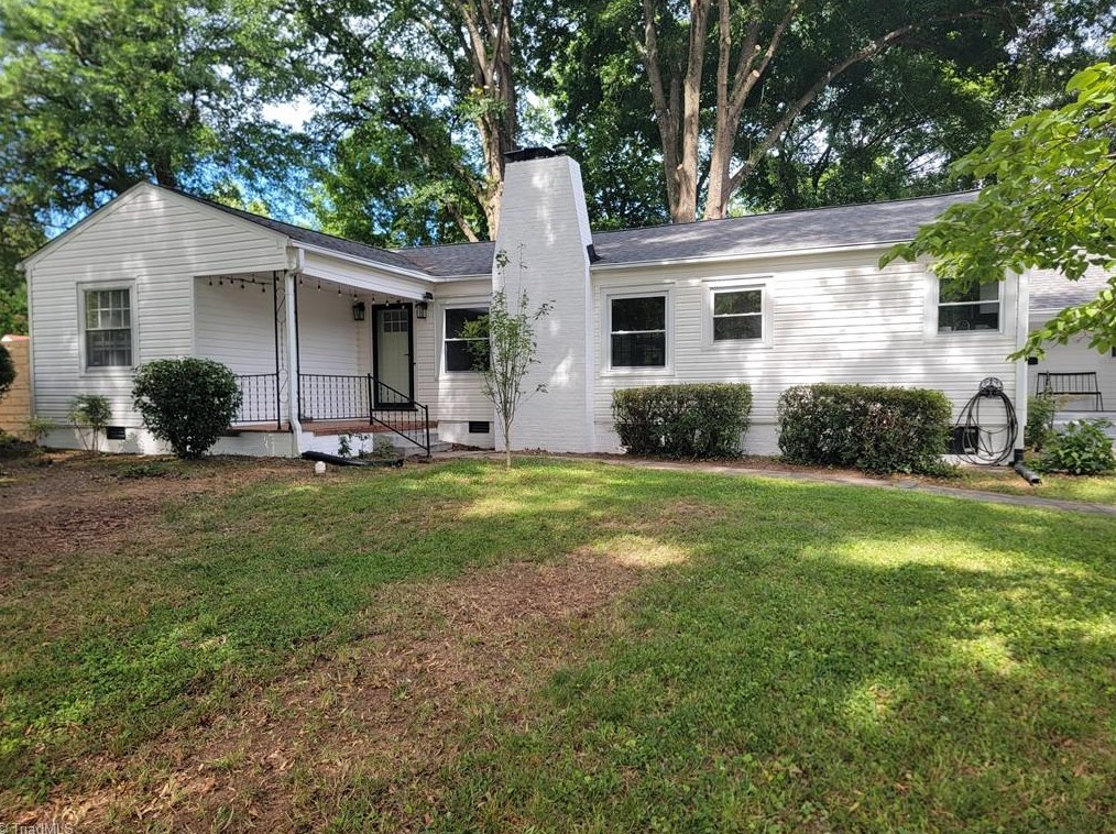 823 Knollwood St, Winston Salem, NC 27103