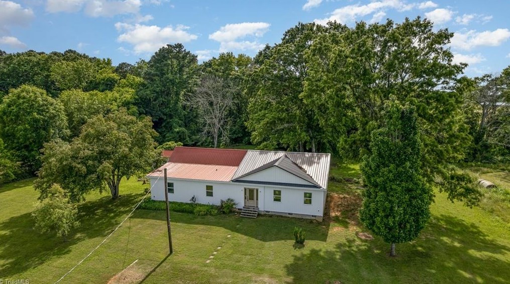 4102 Jones Ln, Graham, NC 27253-9608