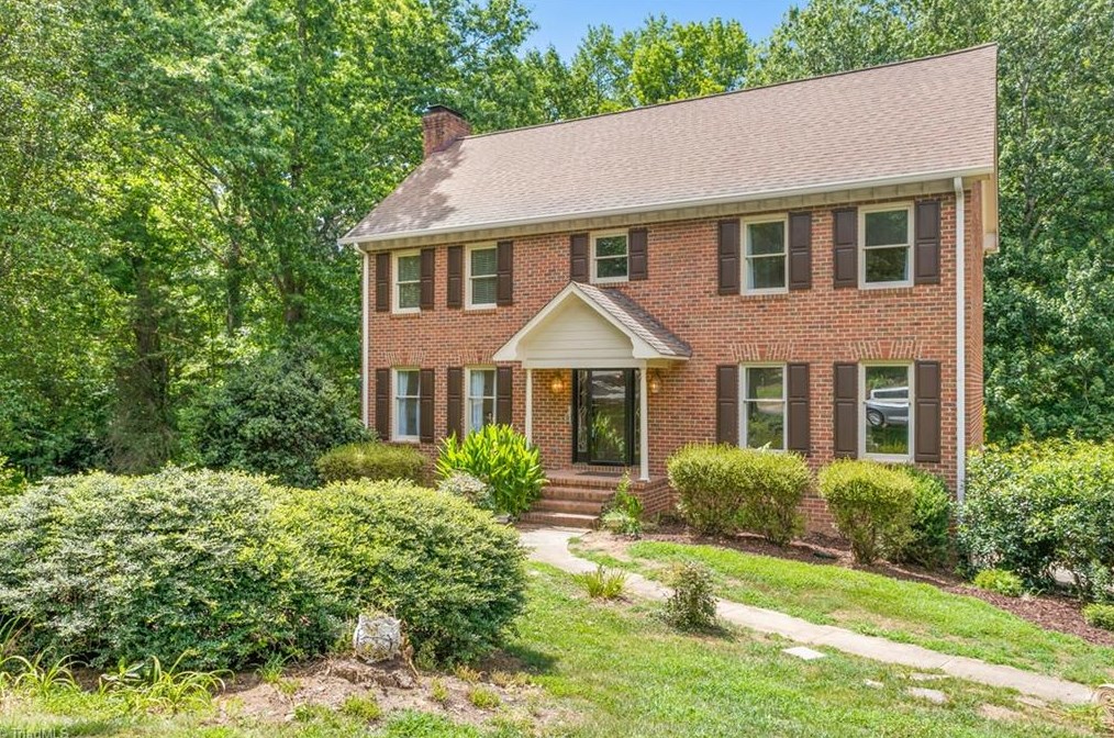 3523 Terrault Dr, Greensboro NC  27410-8240 exterior