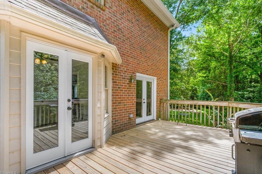 3523 Terrault Dr, Greensboro NC  27410-8240 exterior