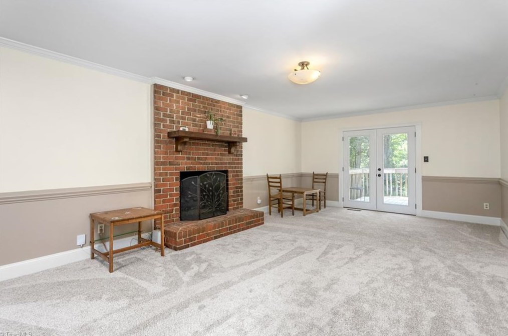 3523 Terrault Dr, Greensboro NC  27410-8240 exterior