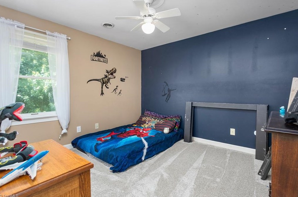 3523 Terrault Dr, Greensboro NC  27410-8240 exterior