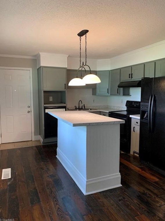 4720 Plata Dr, Winston Salem NC  27101-2234 exterior