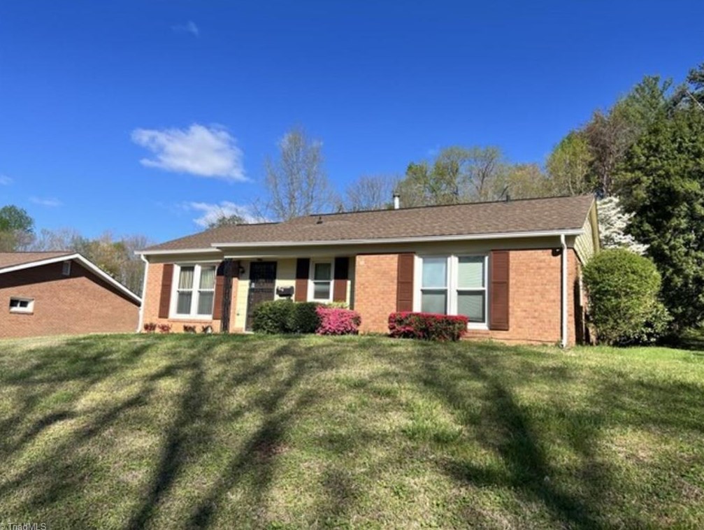 2964 Bainbridge Dr, Winston Salem, NC 27105-3913