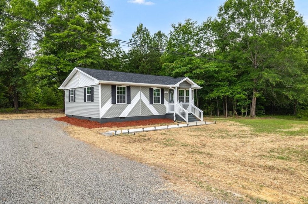 7131 Nc Hwy 704, Ellisboro, NC 27025