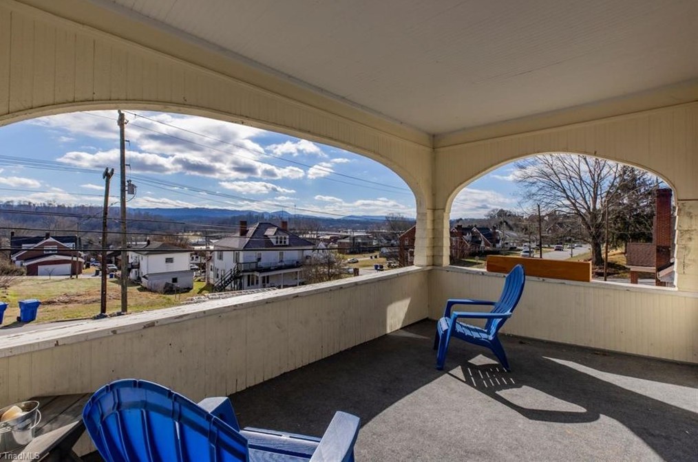 312 D St, North Wilkesboro NC  28659-4141 exterior