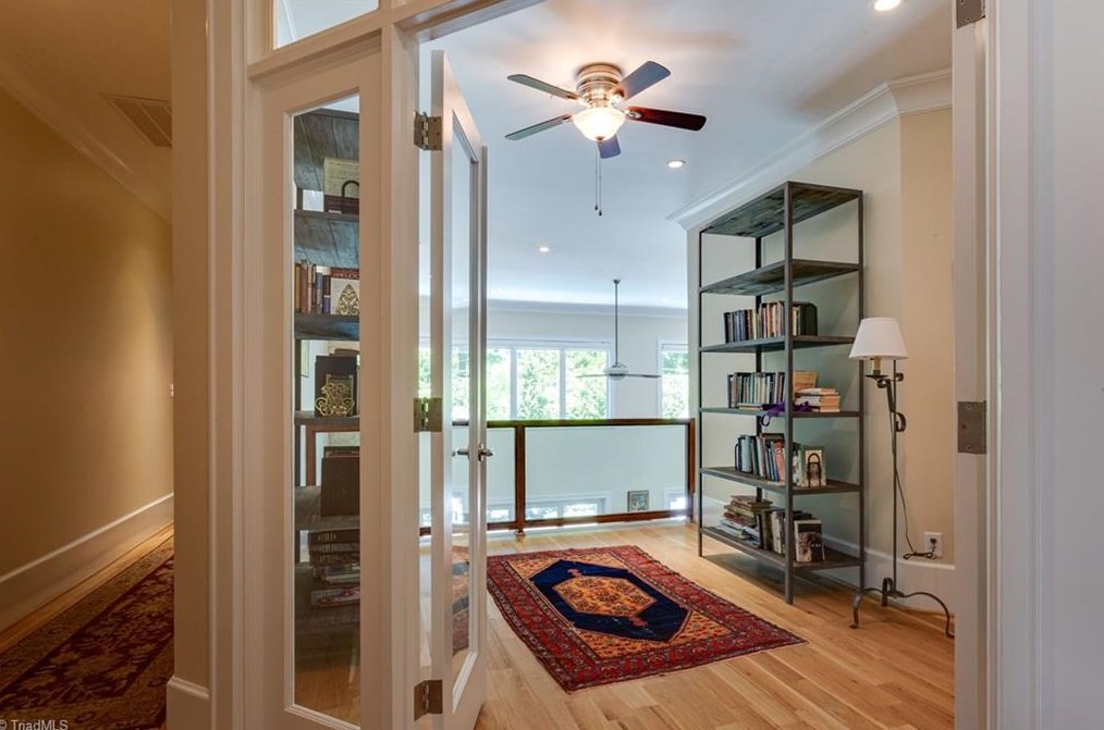 1811 Dalton Rd, Greensboro NC 27408-5825 exterior