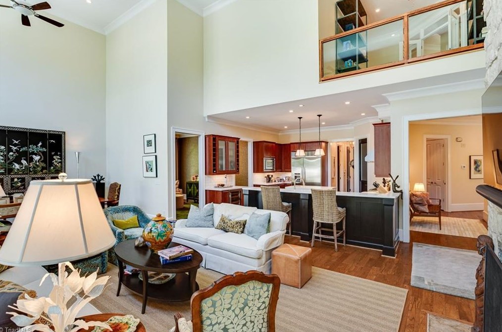 1811 Dalton Rd, Greensboro NC 27408-5825 exterior