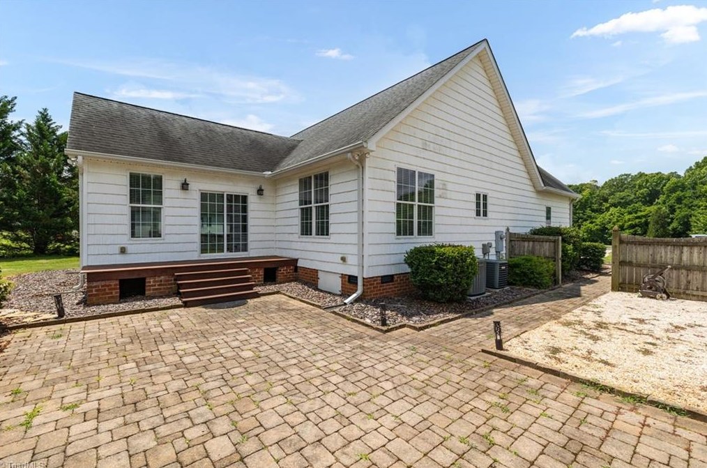 2743 Whispering Way, Sophia NC  27350-9502 exterior