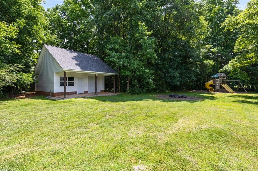 2743 Whispering Way, Sophia NC  27350-9502 exterior