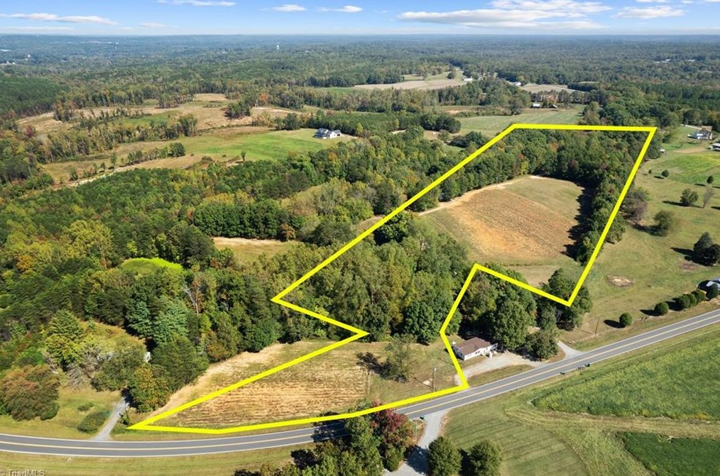 138 Jared Dr, Ellisboro, NC 27025