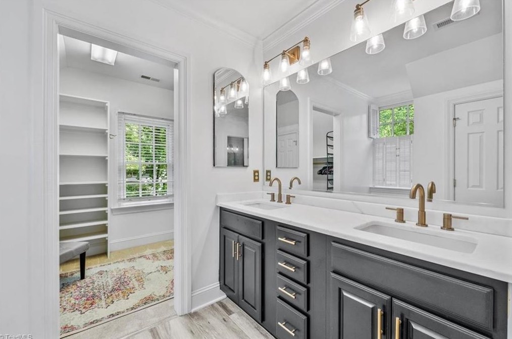 1328 Georgetown Ct, High Point NC  27262-7448 exterior