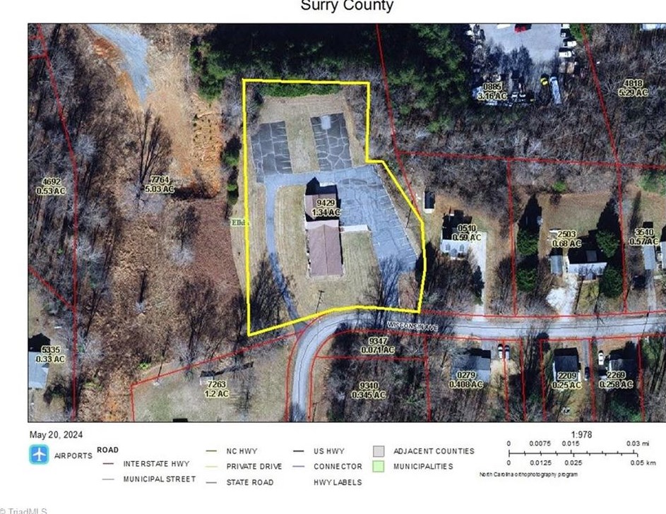 133 Wisconsin Ave, Elkin NC  28621-2808 exterior