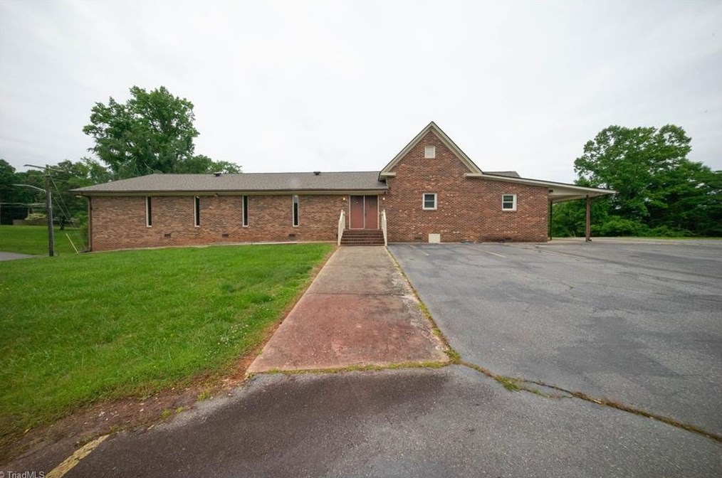 133 Wisconsin Ave, Elkin, NC 28621