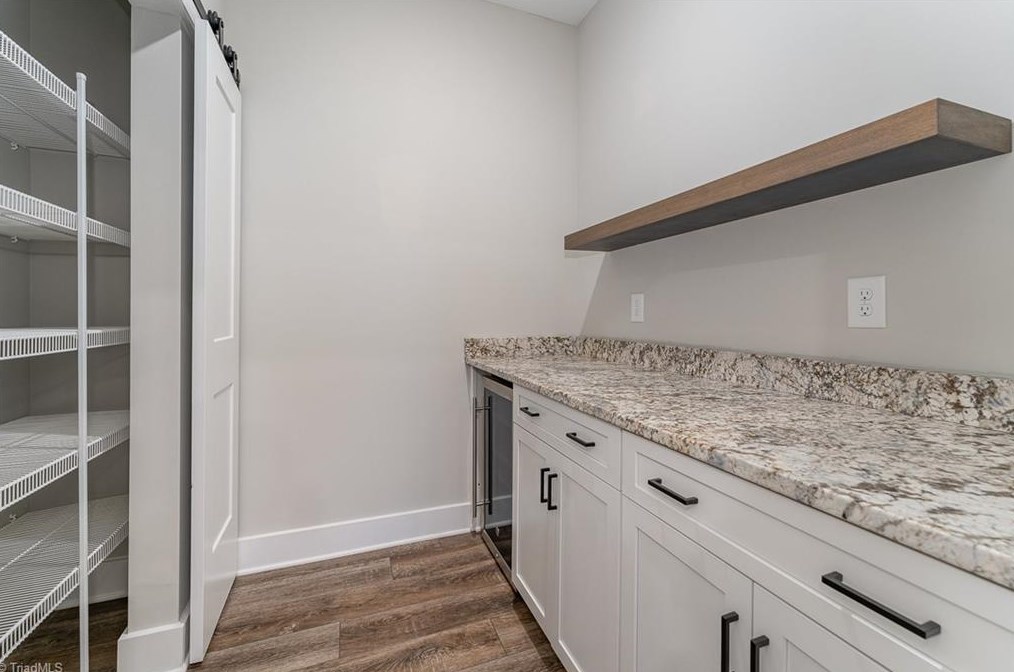 3509 Crimson Wood Dr, Greensboro NC  27410-9144 exterior