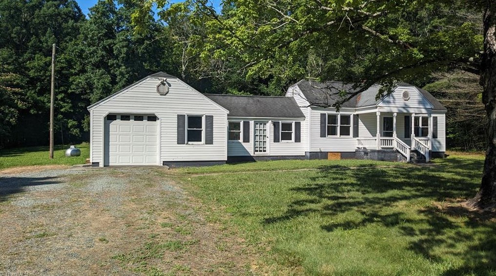 1832 Garrett House Trail, Burlington, NC 27215