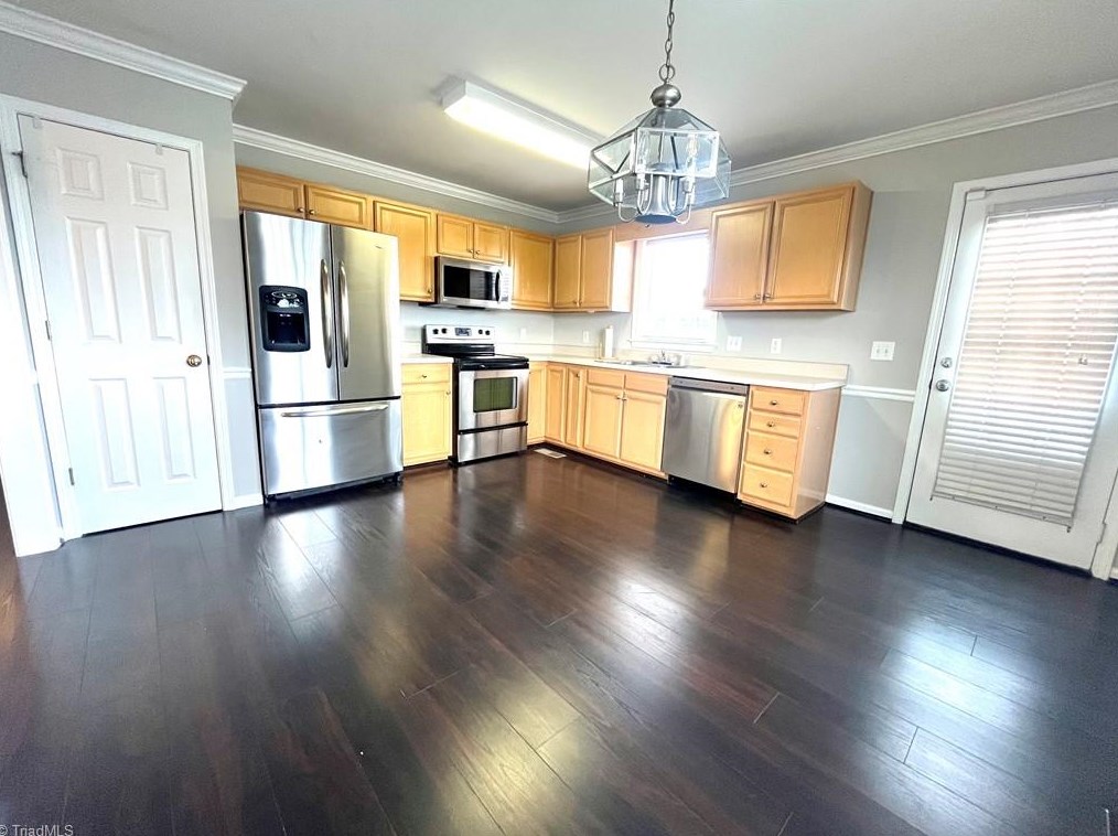 3888 Eagleston Ct, High Point NC  27265-7928 exterior