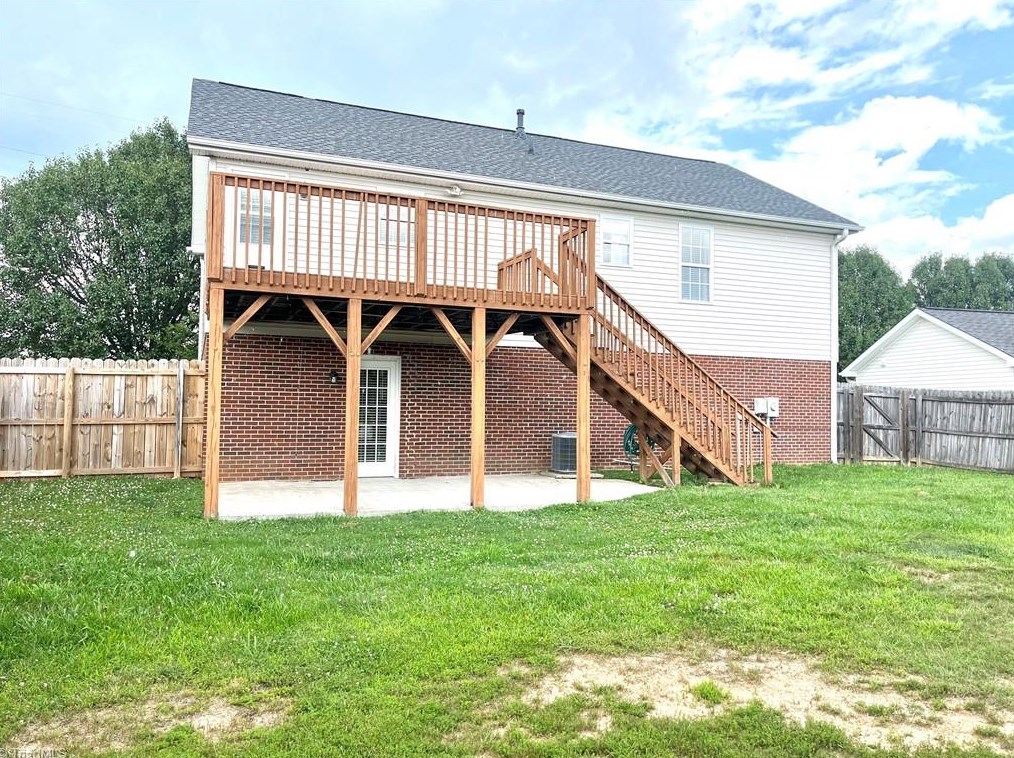 3888 Eagleston Ct, High Point NC  27265-7928 exterior