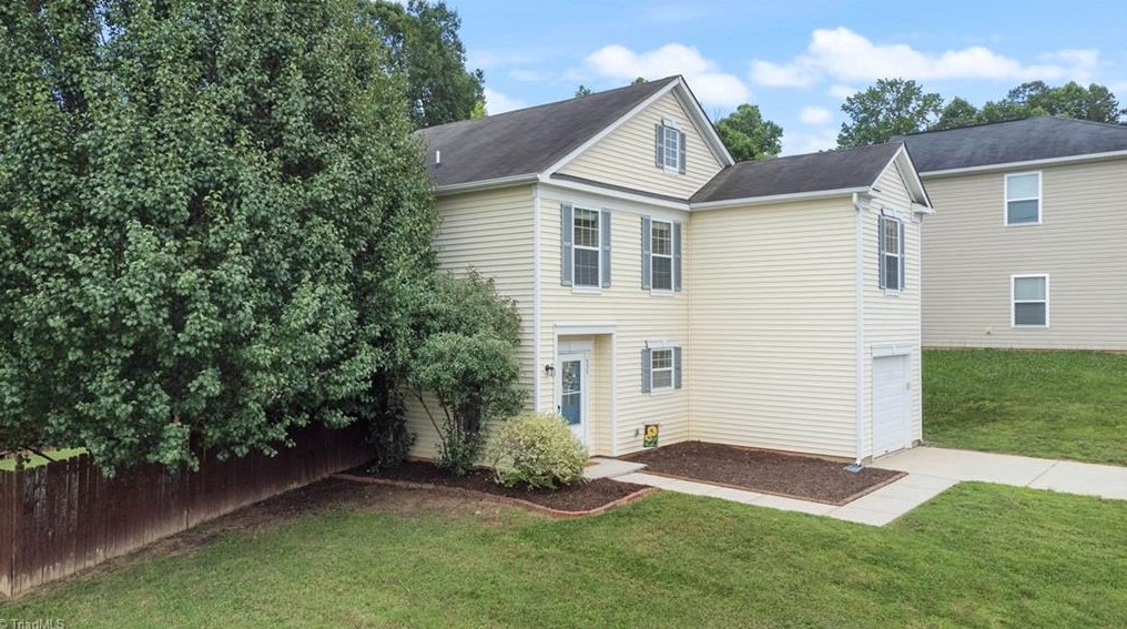 535 Lakewood Glen Ct, Winston Salem, NC 27107-6263