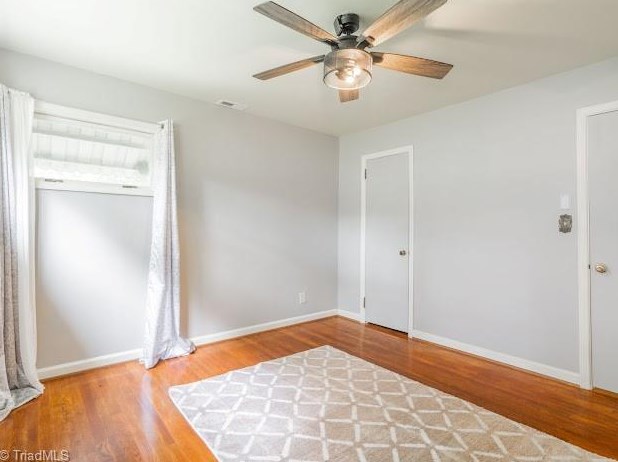 3506 Lee St, Greensboro NC  27406-9489 exterior