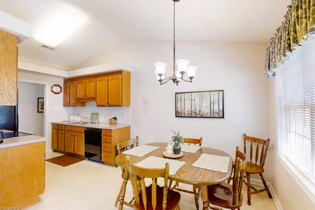 1765 Springfield Farm Ct, Clemmons NC 27012-7422 exterior