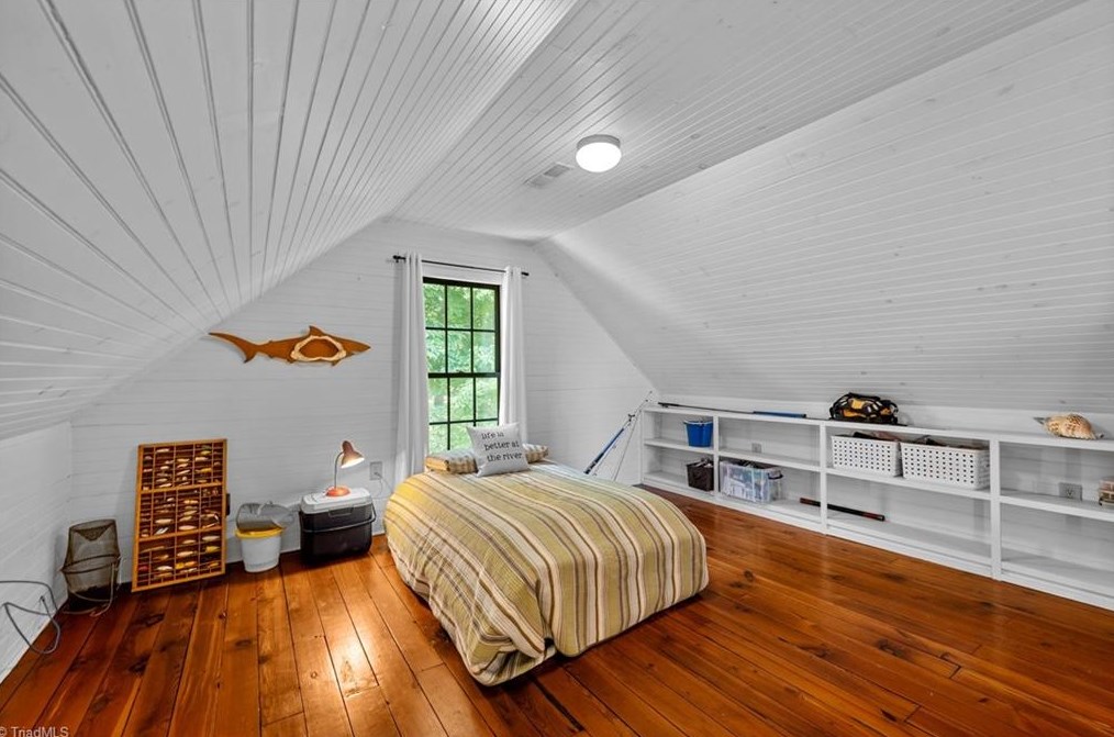 2456 Glencoe St, Burlington NC  27217-8892 exterior