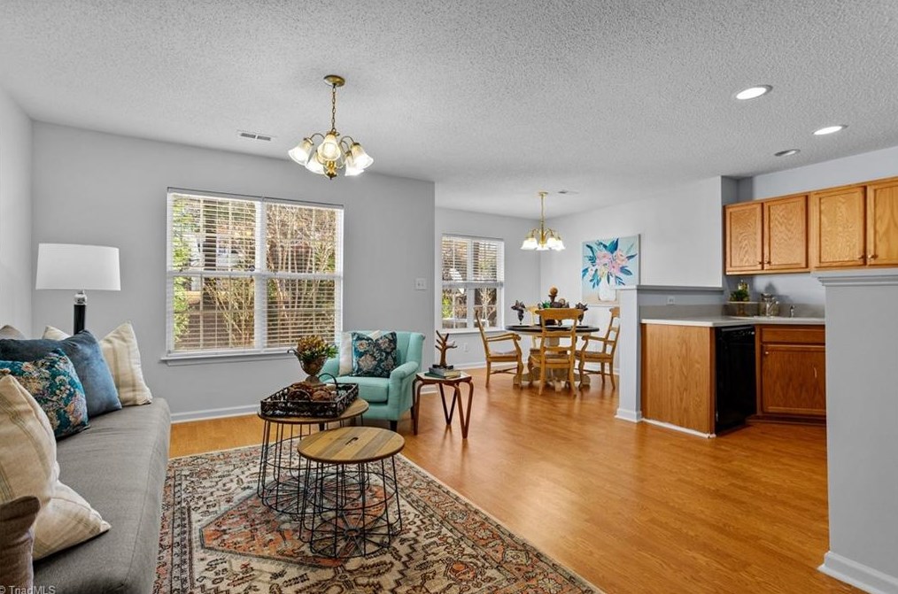 1108 Parsons Pl, Greensboro, NC 27410-4186