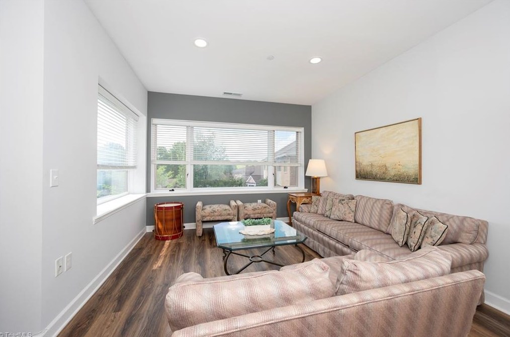 2321 Bermuda Village Dr, Redland, NC 27006