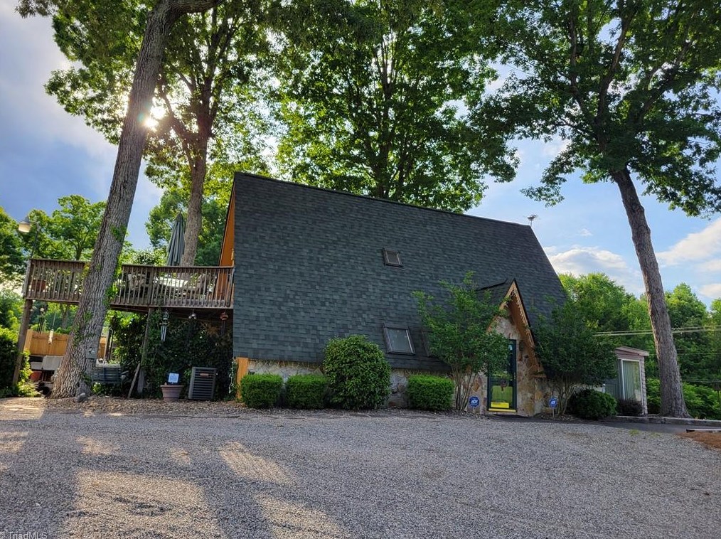 5947 Frye Bridge Rd, Clemmons, NC 27012
