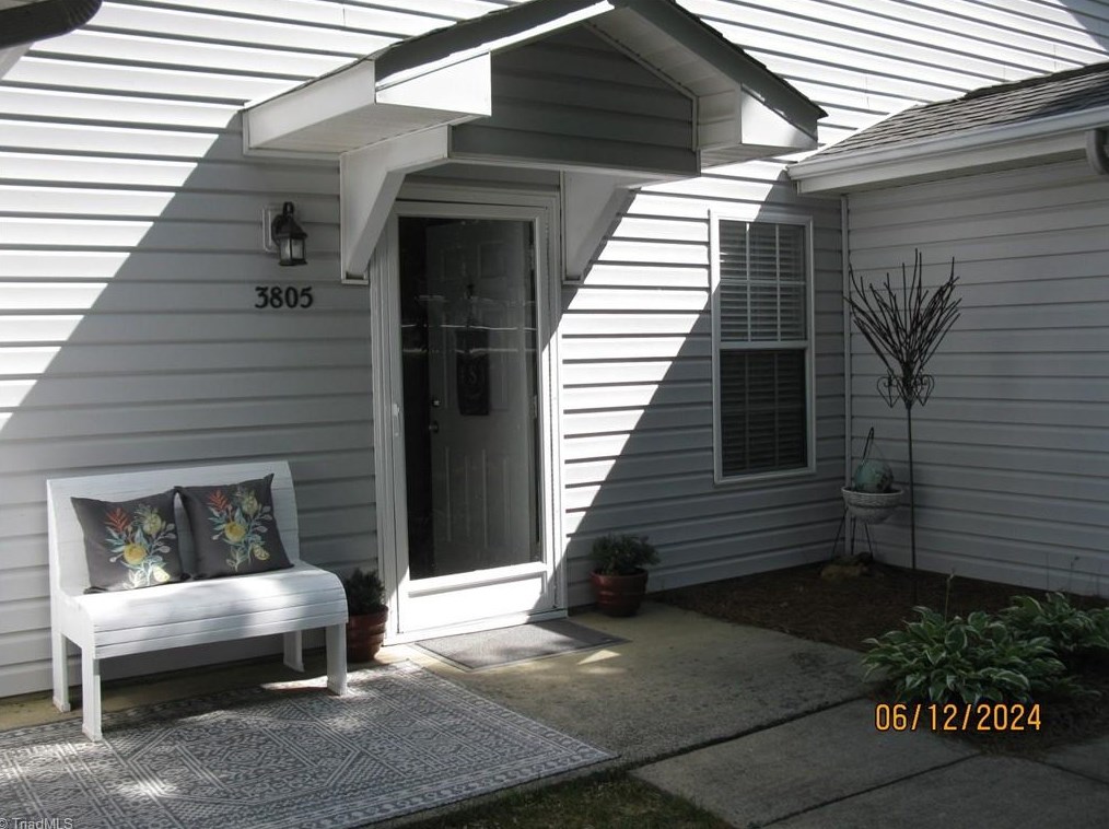 3805 Westridge Farm Ln, Clemmons, NC 27012-8688