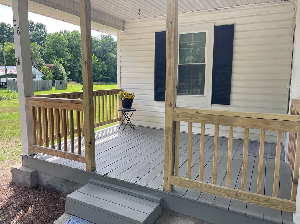 1016 Johnsontown Rd, Thomasville, NC 27360