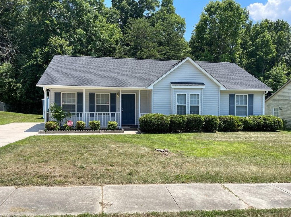 2710 Westgate Dr, High Point, NC 27265