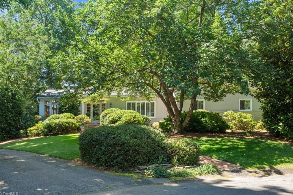 2816 Kensington Rd, Winston Salem, NC 27106-5709