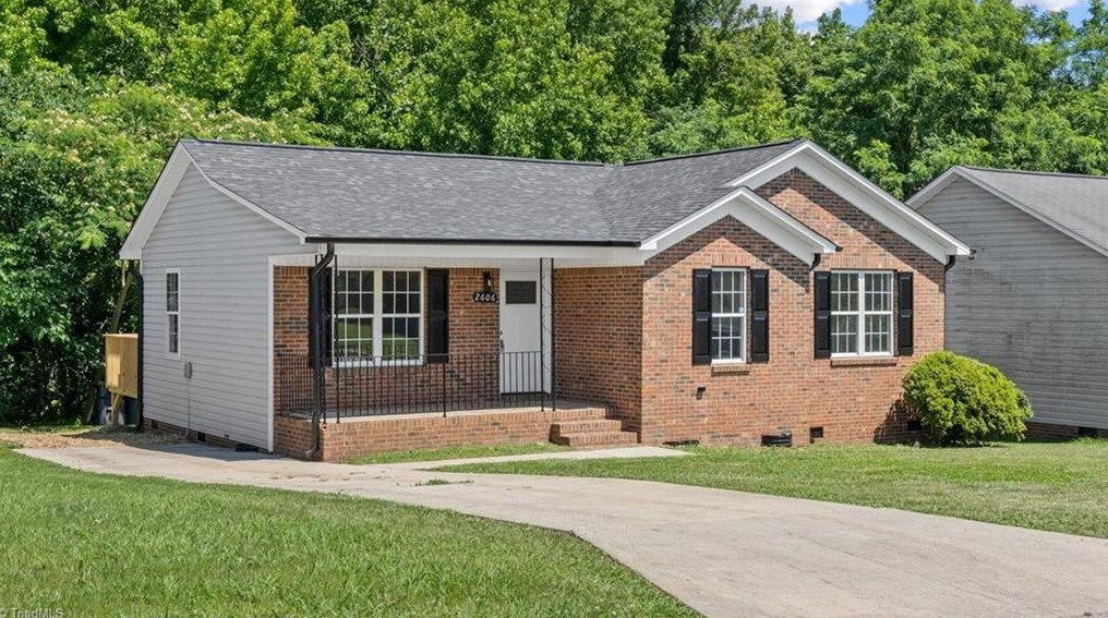 2606 Ralph Johns St, Greensboro, NC 27405-3991