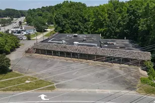 4901 Reynolda Rd, Winston-Salem, NC 27106 - Photo 2