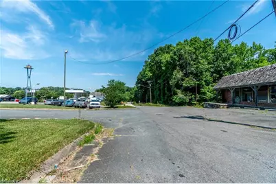 4901 Reynolda Road #et al, Winston-Salem, NC 27106 - Photo 32