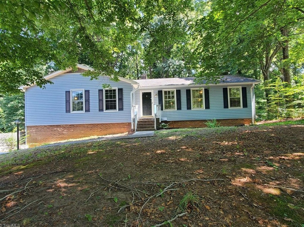 609 Pepperidge Rd, Lewisville, NC 27023-9406