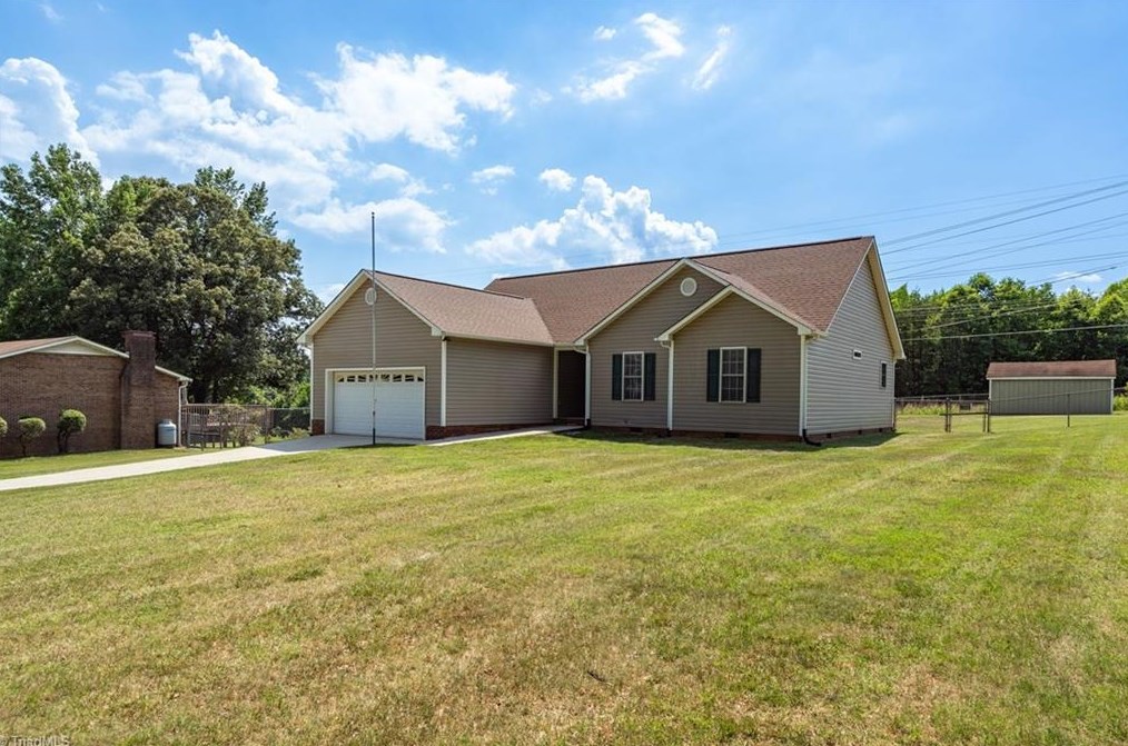 4850 Regalwood Dr, Winston Salem, NC 27107