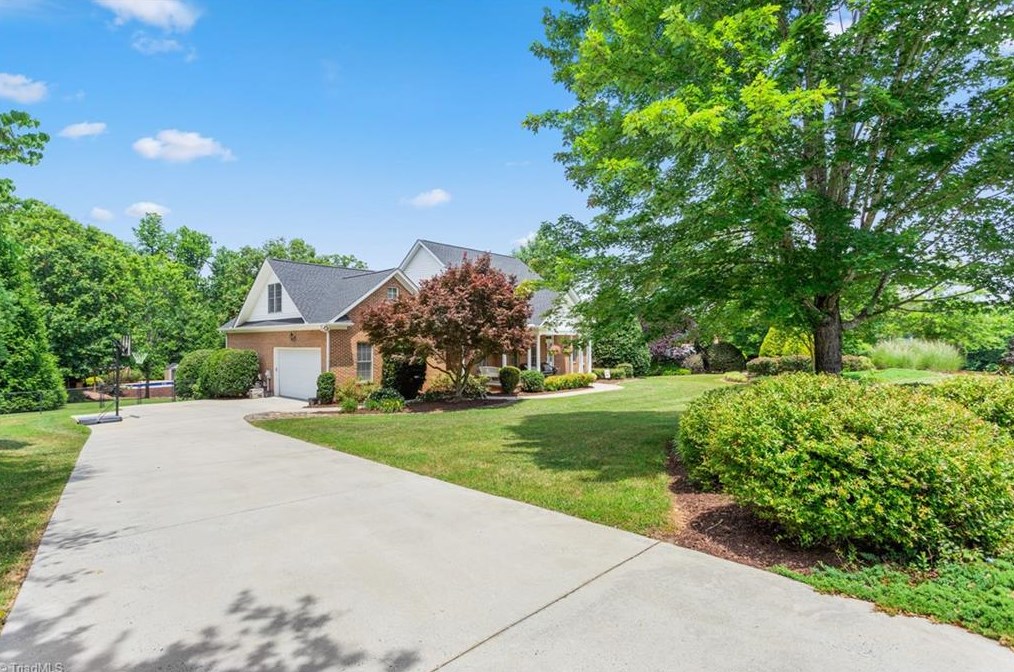 2980 Shelly Graham Dr, Graham, NC 27253
