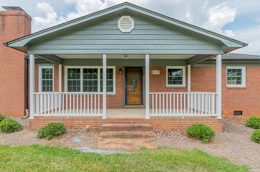 2127 Marion Ln, Lexington, NC 27292