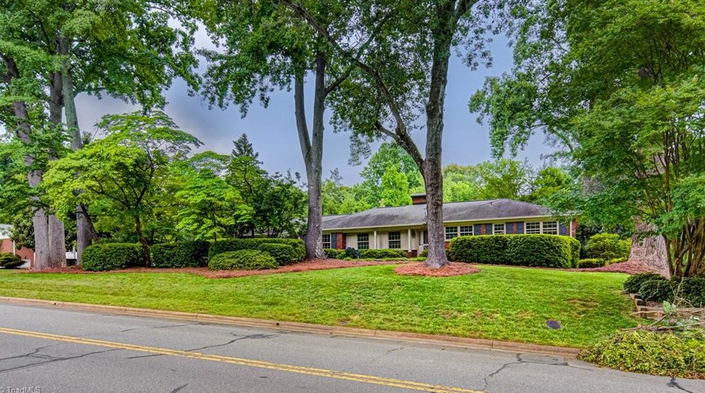 3639 Kirklees Rd, Winston Salem, NC 27104