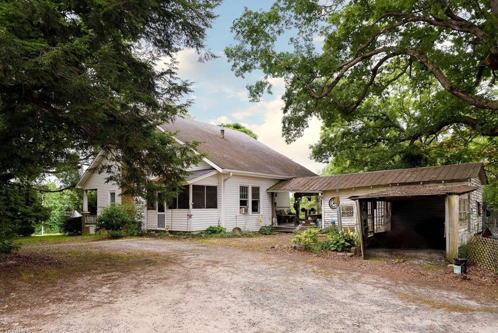 184 Perryman Rd, Lexington, NC 27295