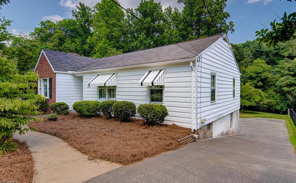 1209 Irving St, Winston Salem, NC 27103