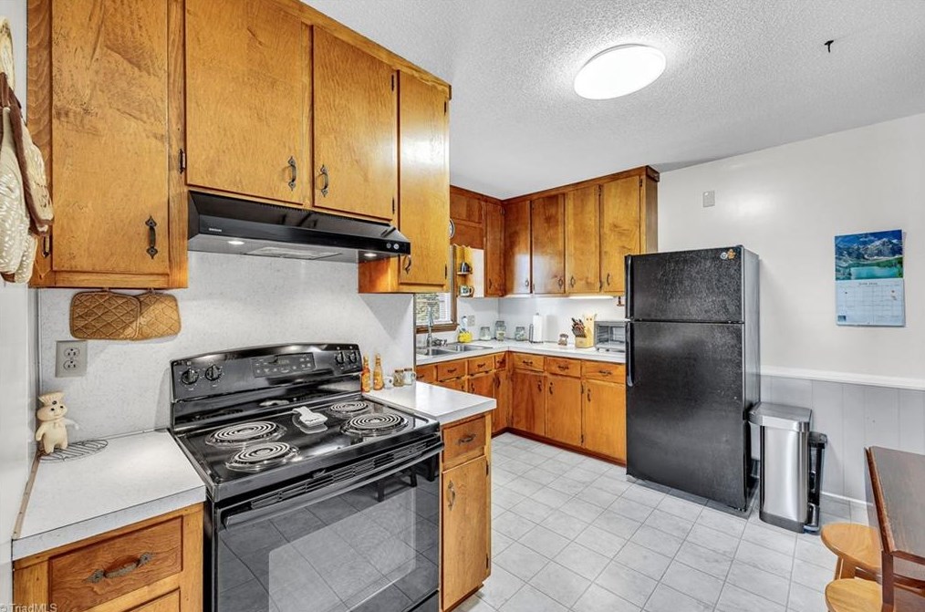 1006 Cliff Rd, Asheboro NC  27203-6904 exterior