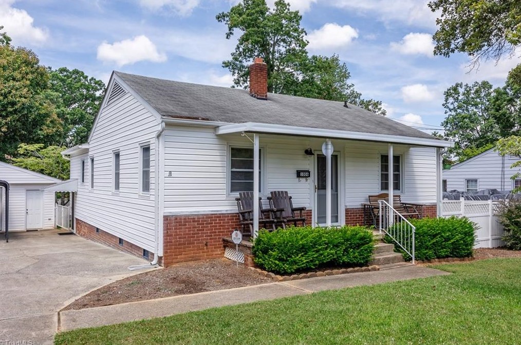 1006 Cliff Rd, Asheboro, NC 27203