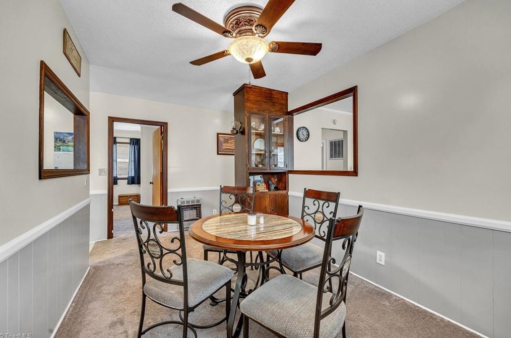 1006 Cliff Rd, Asheboro NC  27203-6904 exterior