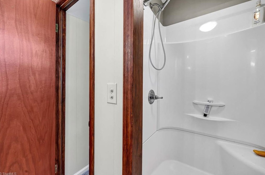 1006 Cliff Rd, Asheboro NC  27203-6904 exterior