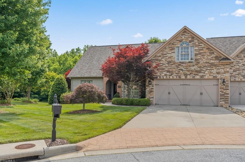 4131 Coachmans Ct, High Point, NC 27262